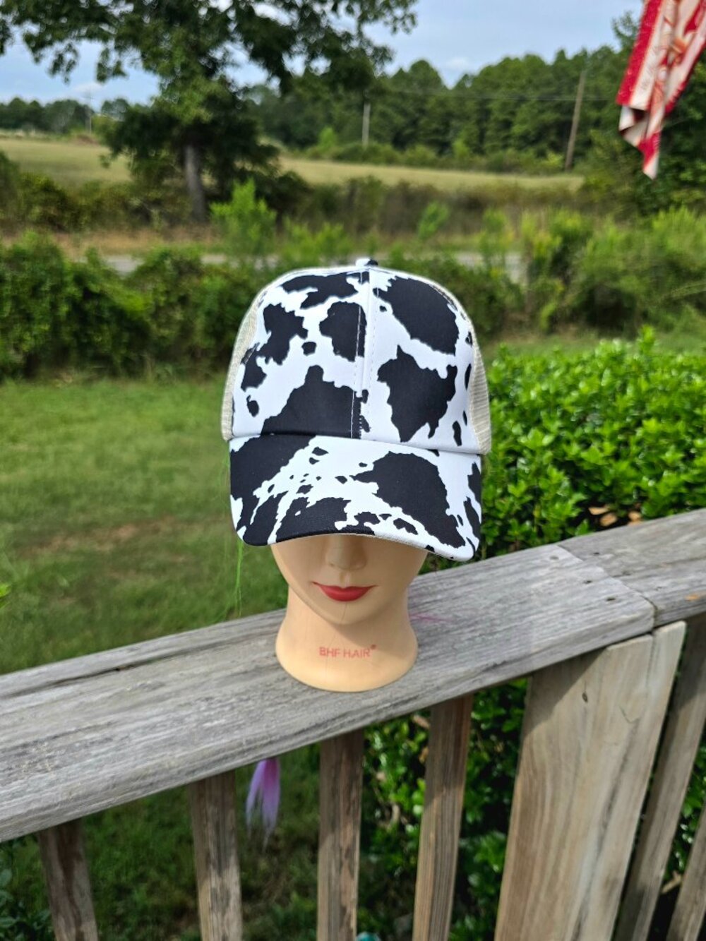 Ladies Khaki & Cow Print Trucker Hat new no tags